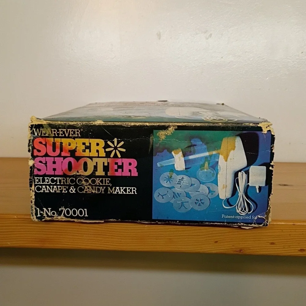 Wear-Ever Super Shooter Electric Cookie & Candy Maker Model‎ 70001